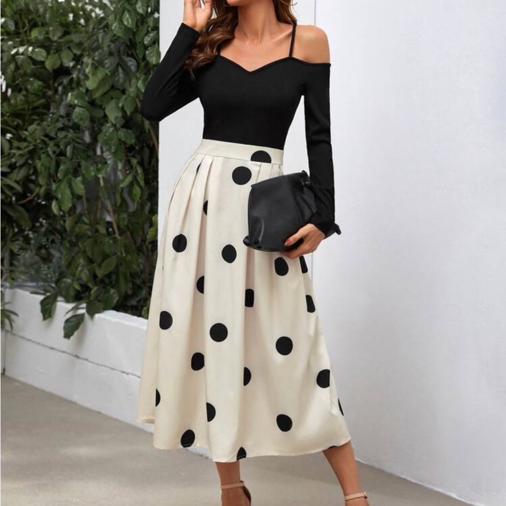 Polka Dot Cold Shoulder Fold Pleated Dress